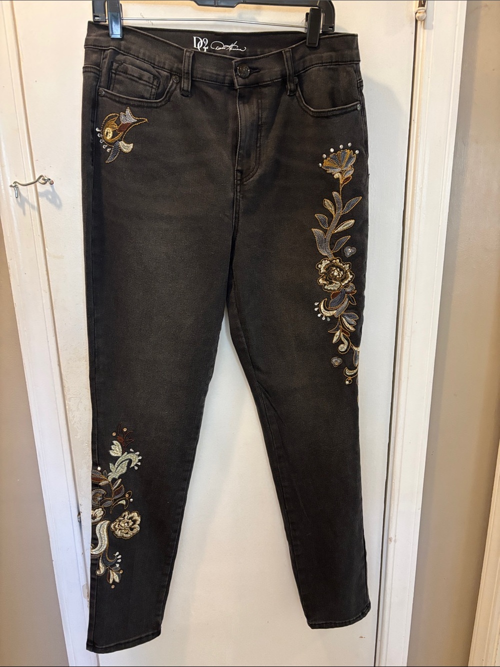 DG2 Diane Gilman 12T Embroidered Black Jeans - 26-150